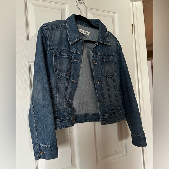 Jean jacket - Picture 1 of 1